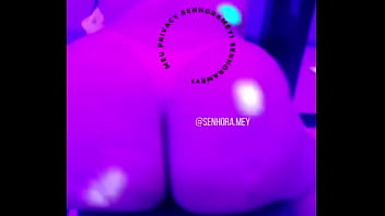 Linda e maravilhosa senhora mey