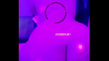 Linda e maravilhosa senhora mey