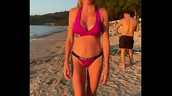 Лиса рулит бикини