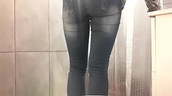 Desperate pee in my jeans and pink high heels