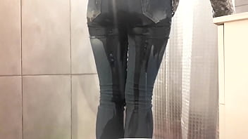 Desperate pee in my jeans and pink high heels