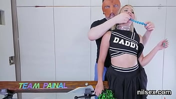 Silly fuckslut gets her fuckholes opened and intensely rode