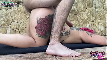 Chico maravilla se folla a la tia cogollo chilena en la piscina por el culo