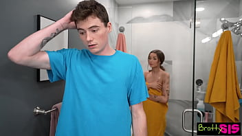 Naughty nikki nicole slurps up stepbro's big dick s35 10