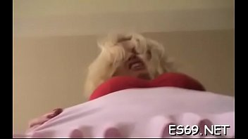 Mouthwatering perfection exposes her curves