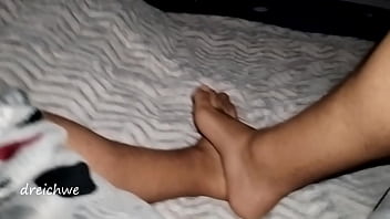 Hablando Sucio En Español Con Fetiche De Pies thumbnail