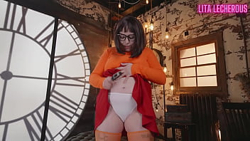 Jinkies velma vores a tiny villain