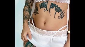 Brasileira safada rebolando o cu rachell miranda