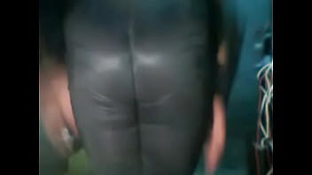 Toda tuya mi colita2