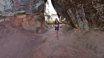 Dogging na minha hotwife se masturba e mija na frente do mar