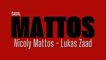 Dogging na minha hotwife se masturba e mija na frente do mar