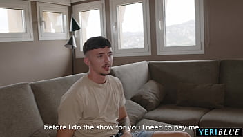 I dont have money for pay the striptease to latina dancer and i pay her with a hard sex creampie