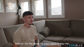 I dont have money for pay the striptease to latina dancer and i pay her with a hard sex creampie