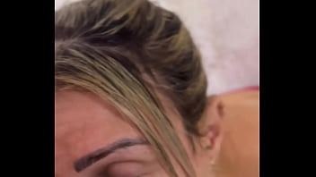 Puta safada me ofereceu um pix de 1000$ ou um boquete misterioso