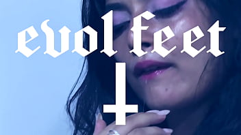 These perfect feet are the reason for your financial troubles