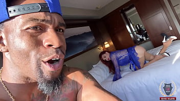 Gilf sexy vanessa proves she can still take bbc in the ass