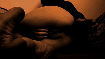 Anal pleasure solo girl