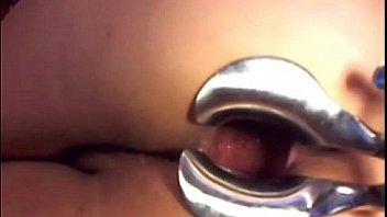 Webcam girl dildo and speculum in asshole porn
