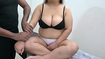 Sexy girl taking massage from tamil boy