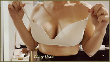 Milf gets her boobs out after work