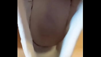 Good morning i know you love my nylon tights on of you‘ll see more of my sweaty soles ️#adidas #feet #fee