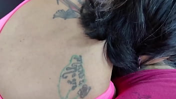 Rico sexo en un uber en movimiento