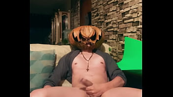 Happy halloween pumpking king big cock vergon corneador pide ofrenda a sus fieles seguidores