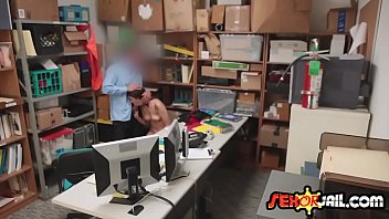 Teen thief chooses sex before jail