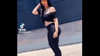 Con pantaloncito a azulesspanex