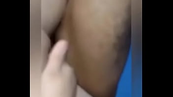 Fui devorada pelo negão enquanto o corno filmava tudo sem perder um detalhe