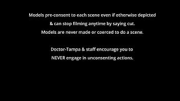 Giggles' Struts Feet In Heels thumbnail