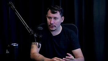 Conheceu a santa caliente teve que aprender as posições de atores os problemas que teve com a família ficou decepcionado e o fetiche com trans tiago oliveira watch sheer red