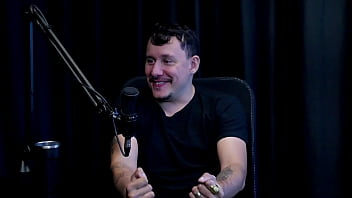 Conheceu a santa caliente teve que aprender as posições de atores os problemas que teve com a família ficou decepcionado e o fetiche com trans tiago oliveira watch sheer red