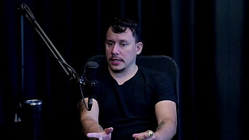 Conheceu a santa caliente teve que aprender as posições de atores os problemas que teve com a família ficou decepcionado e o fetiche com trans tiago oliveira watch sheer red