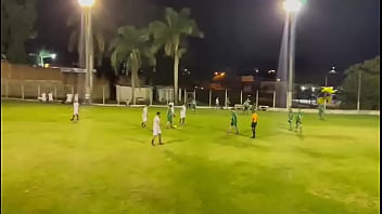 Girando e arrebentando o léo