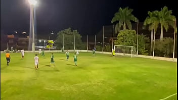 Girando e arrebentando o léo