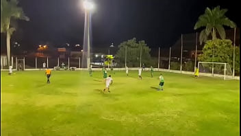 Girando e arrebentando o léo