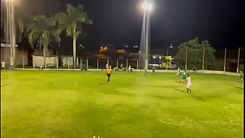 Girando e arrebentando o léo Girando e arrebentando o léo