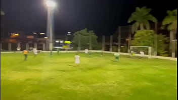 Girando e arrebentando o léo