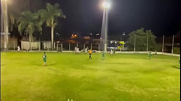 Girando e arrebentando o léo