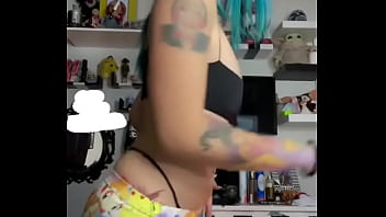 Caliente perra te pondra la verga dura