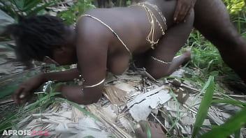 I fucked a busty thick tribe lady in the middle of her village