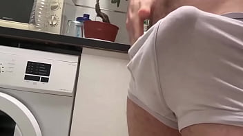 Así estoy hoy de pensar con quien voy a grabar hoy y lo rico que vamos a follar… ufff ya tendrán video that’s