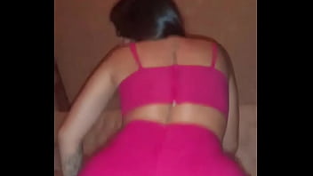 Jogando a raba nos cria gostosa