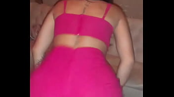 Jogando a raba nos cria gostosa