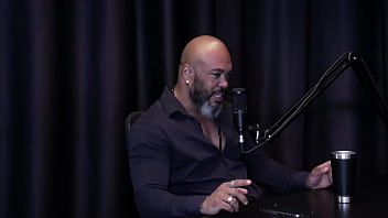 Safada most as tatuagens nos itos depois de falar que valoriza suas quenas conquistas gosta de enfiar o dedo no cu de tapas refere boquete bibi houni watch sheer red