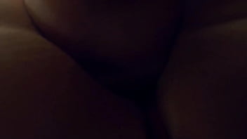 Tienes que mamarle el culo a tu m antes de que vaya al trabajo