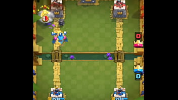 Mi rival me termina chupando mis bolas por no saber jugar