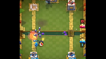 Mi rival me termina chupando mis bolas por no saber jugar