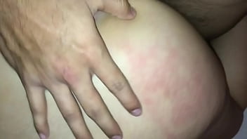 Fudendo buceta rosa de quatro